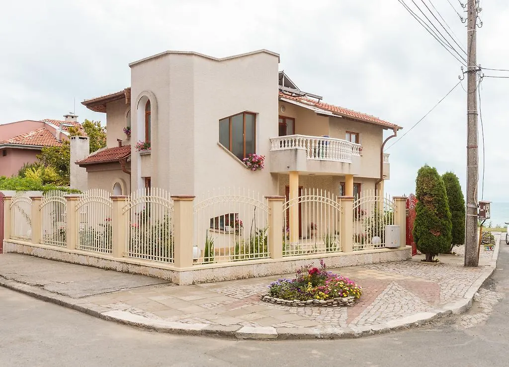 House Kalina Villa Burgas 0*,